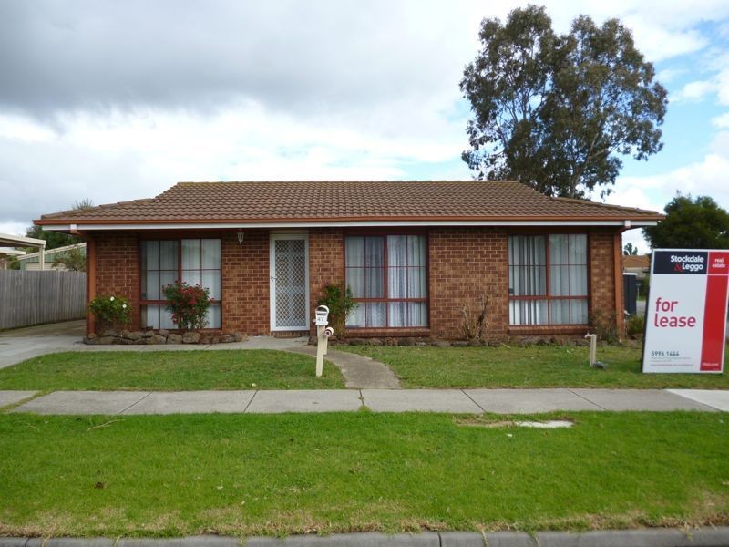 47 Willora Crescent, Cranbourne West VIC 3977