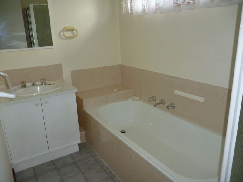 47 Willora Crescent, Cranbourne West VIC 3977