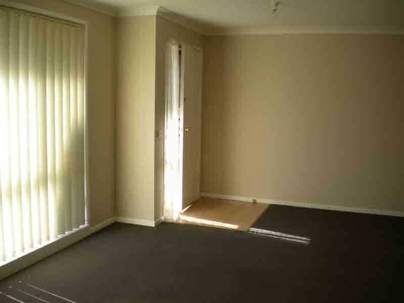 1/25 Coriyule Court, Cranbourne North VIC 3977