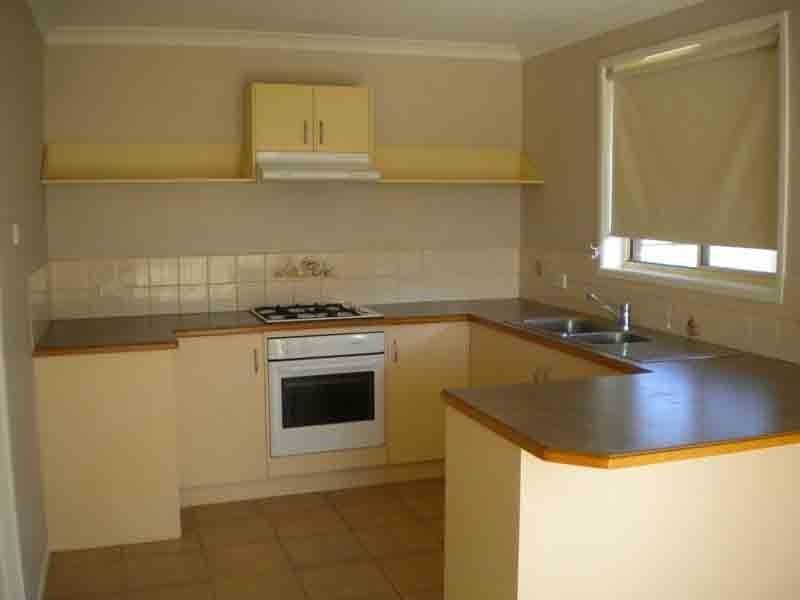 1/25 Coriyule Court, Cranbourne North VIC 3977