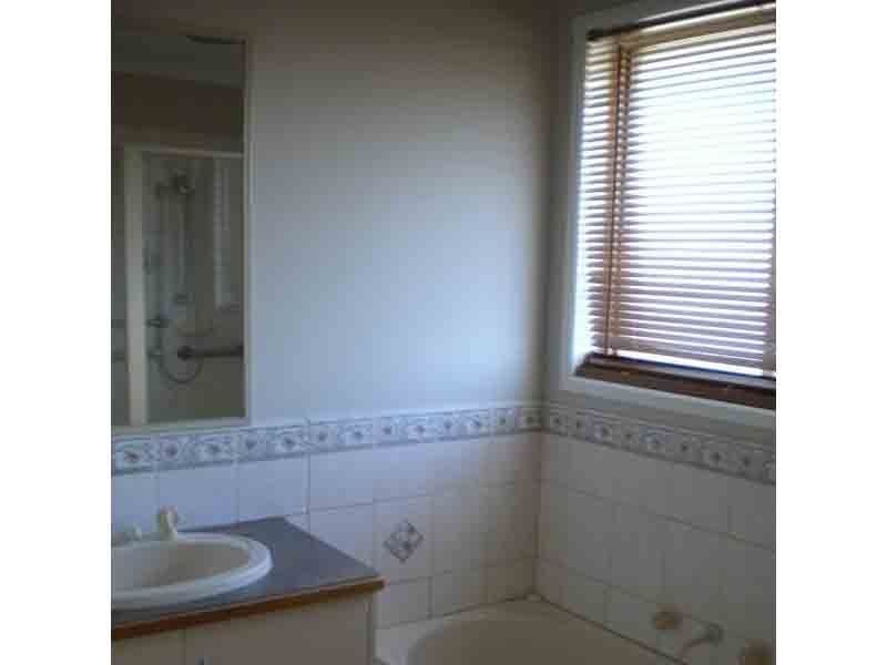 1/25 Coriyule Court, Cranbourne North VIC 3977