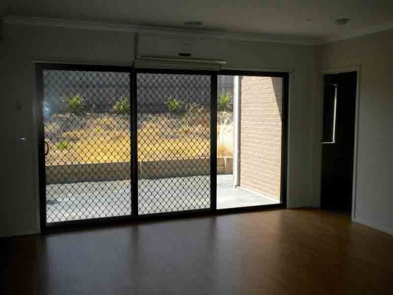 25 Downing Square, Pakenham VIC 3810