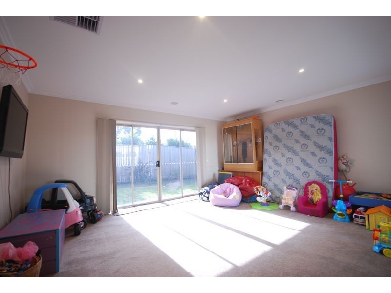 Cranbourne North VIC 3977