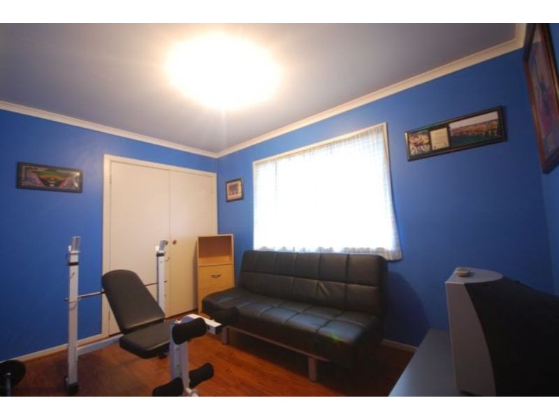 2/56 Fairbairn Road, Cranbourne VIC 3977