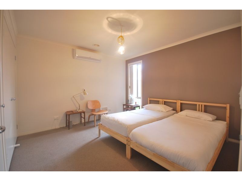 1/42 Greenaway Terrace, Cranbourne East VIC 3977