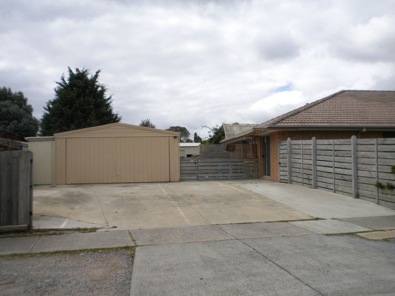 2 Conferta Court, Cranbourne VIC 3977