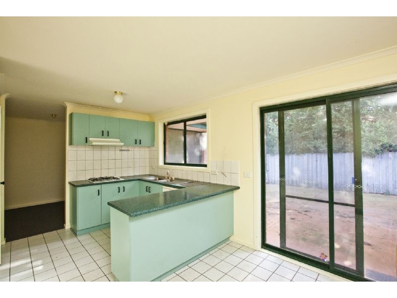 56 Scarborough Avenue, Cranbourne West VIC 3977