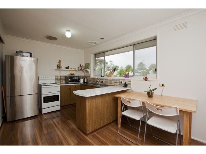 3/11 Dearing Avenue, Cranbourne VIC 3977