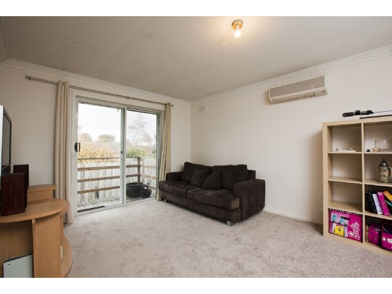 3/11 Dearing Avenue, Cranbourne VIC 3977