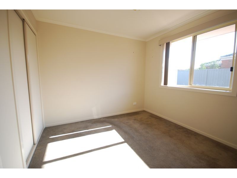 21 Tyndall Street, Cranbourne East VIC 3977