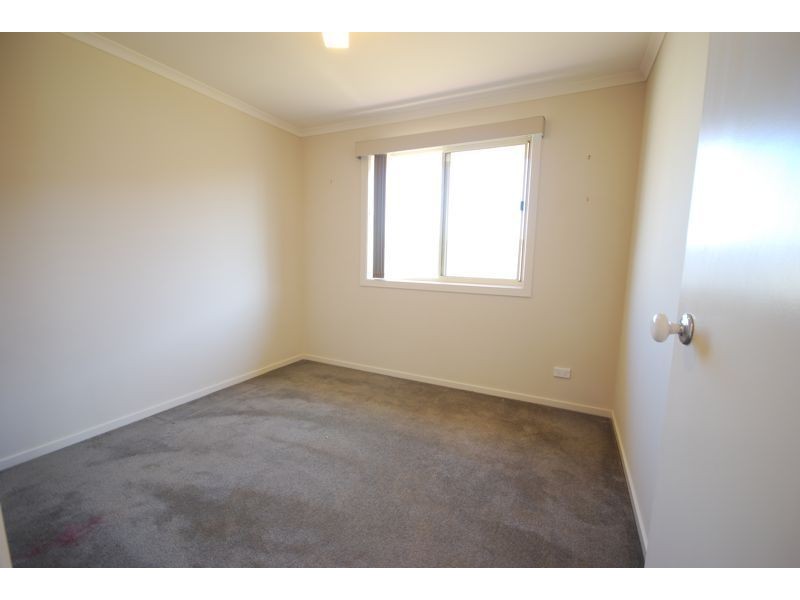 21 Tyndall Street, Cranbourne East VIC 3977