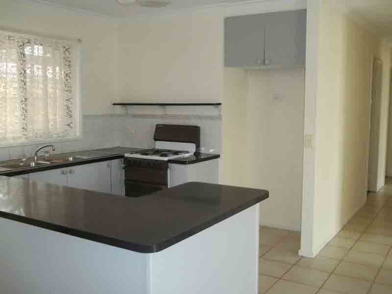 1/17 Rachel Drive, Cranbourne North VIC 3977