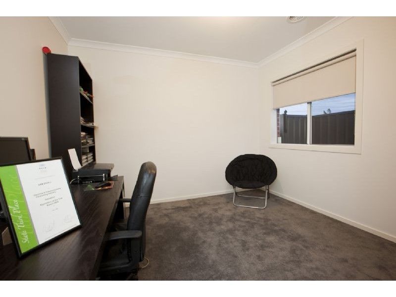51 ABRUS CIRCUIT, Cranbourne North VIC 3977