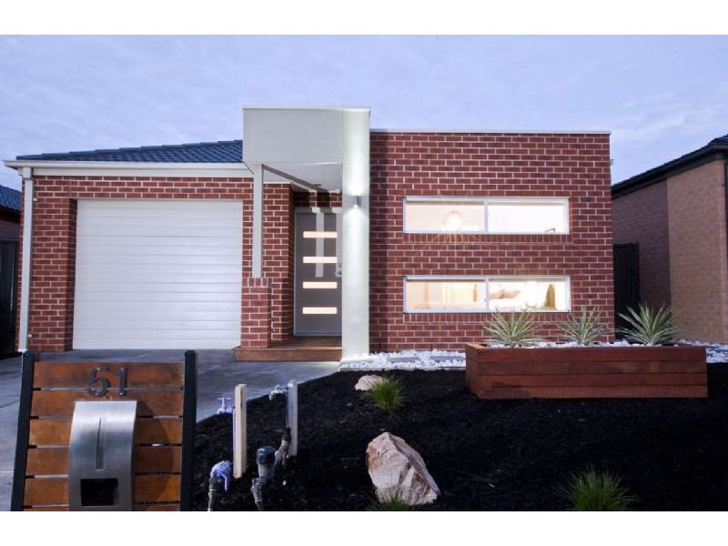 51 ABRUS CIRCUIT, Cranbourne North VIC 3977