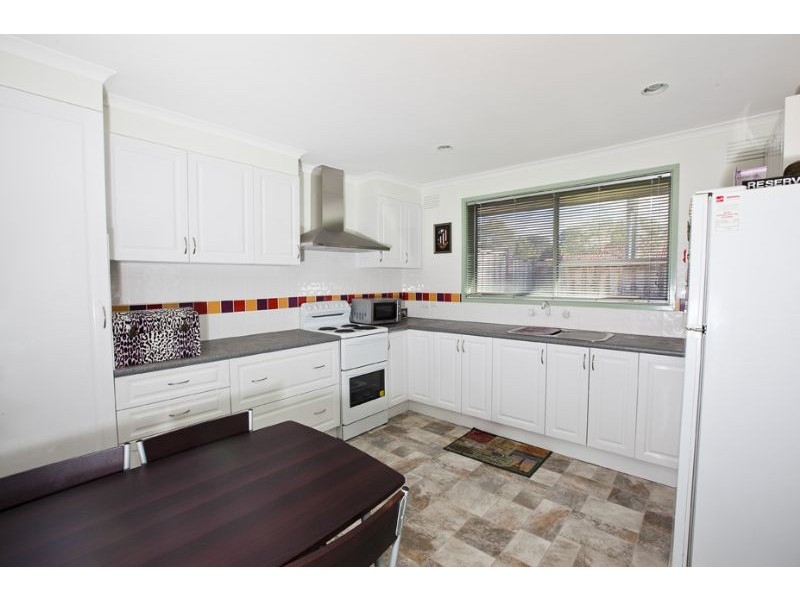 1/28 Latrobe Street, Cranbourne VIC 3977