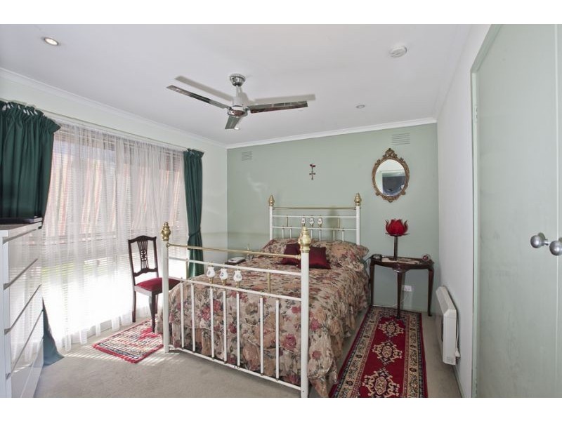 1/28 Latrobe Street, Cranbourne VIC 3977