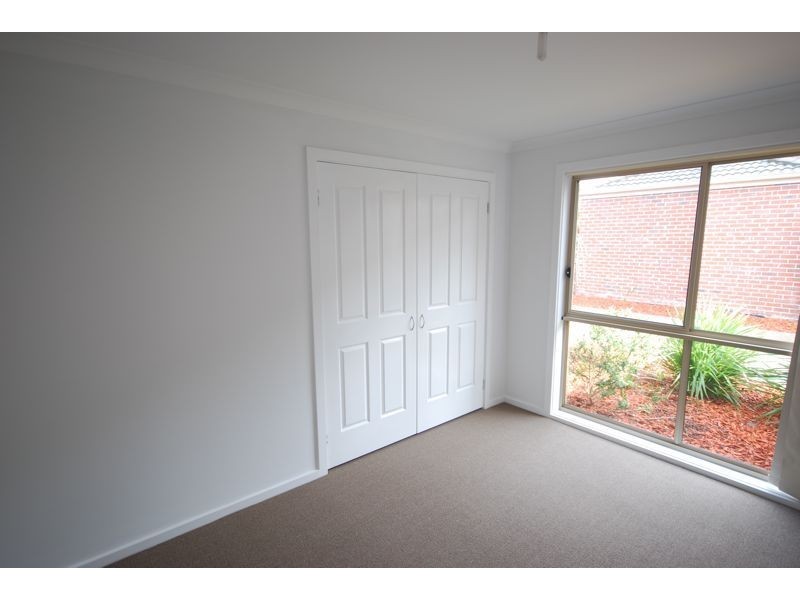 2/3 Walter Street, Cranbourne VIC 3977