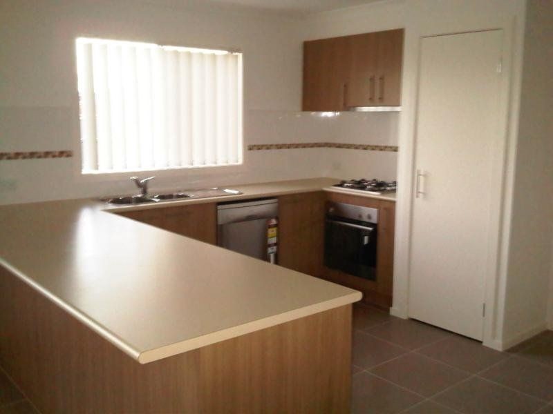 23 Waterloo Road, Cranbourne East VIC 3977