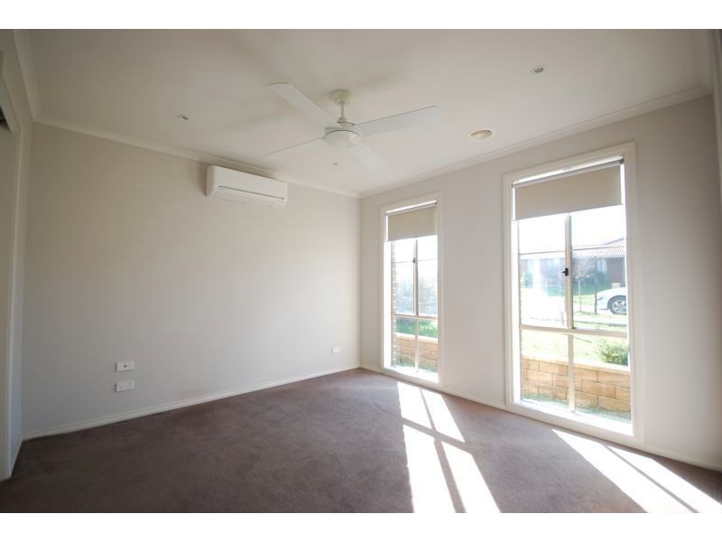 15 Golden Wattle Court, Cranbourne North VIC 3977