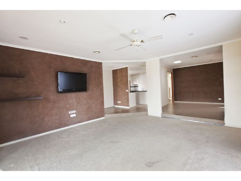 9 Tongola Court, Cranbourne VIC 3977