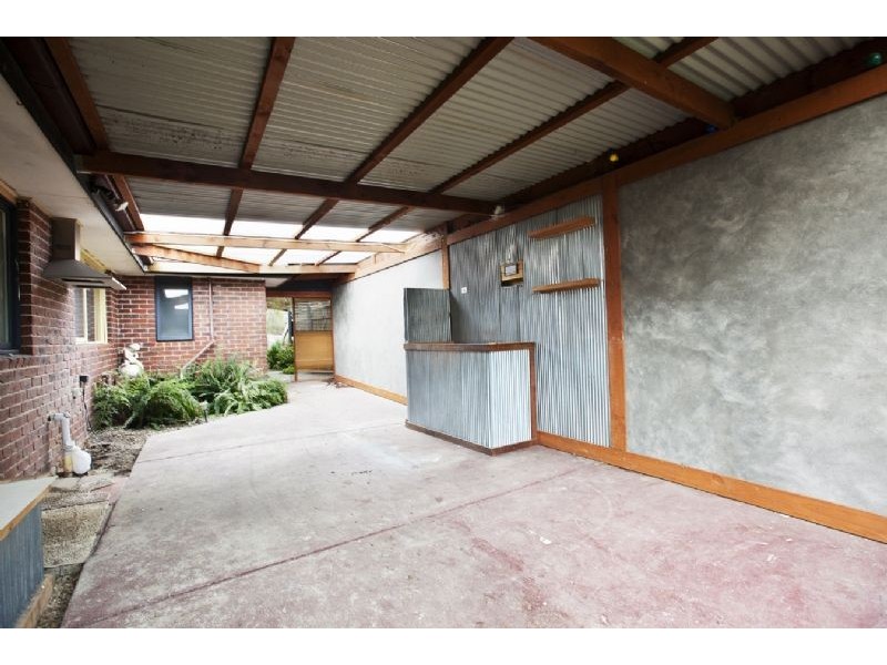 9 Tongola Court, Cranbourne VIC 3977