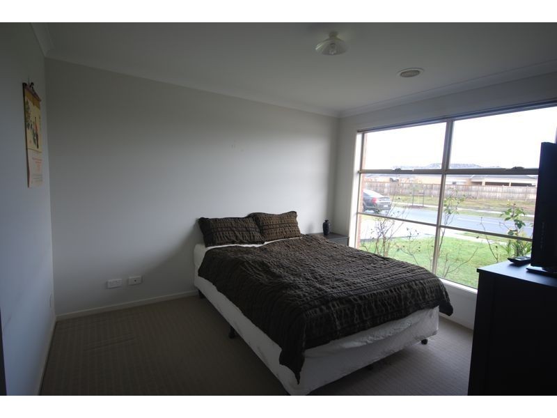 25 Banfield Place, Lyndhurst VIC 3975