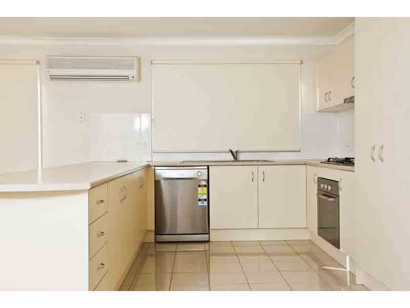 5 Perry Circuit, Cranbourne North VIC 3977