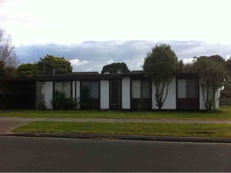 24 Roma Avenue, Cranbourne VIC 3977