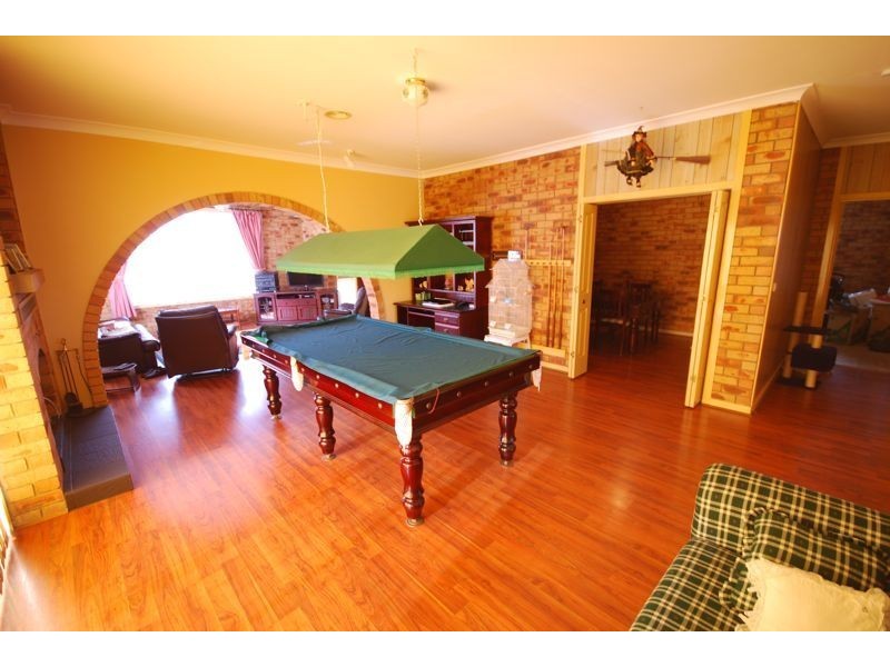 36 Ruffy Drive, Cranbourne VIC 3977