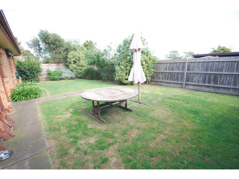 36 Ruffy Drive, Cranbourne VIC 3977