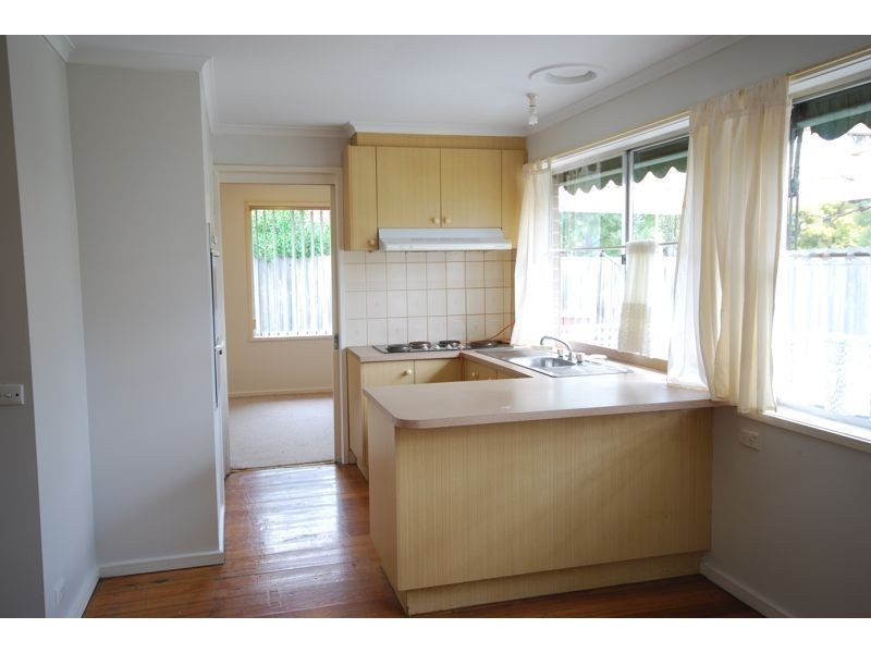 27 Lorna Street, Cranbourne VIC 3977