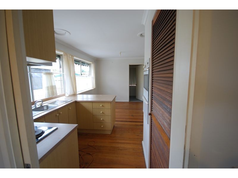 27 Lorna Street, Cranbourne VIC 3977