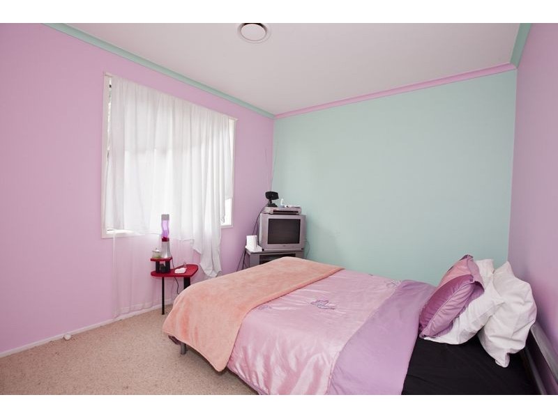13 Godwin Crescent, Cranbourne North VIC 3977