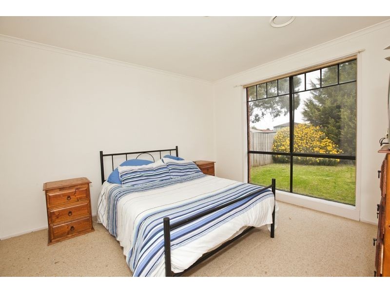 13 Godwin Crescent, Cranbourne North VIC 3977