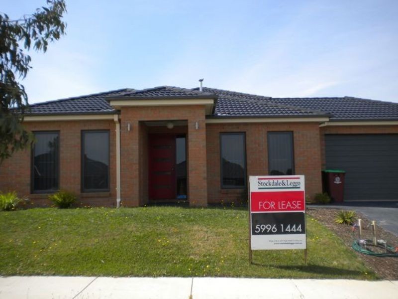 47 Yammerbrook Way, Cranbourne East VIC 3977