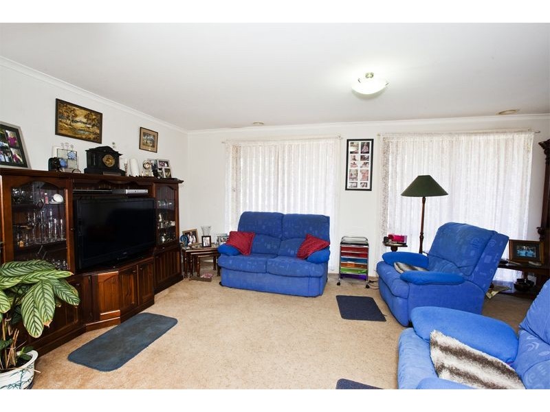 60 Raisell Road, Cranbourne West VIC 3977