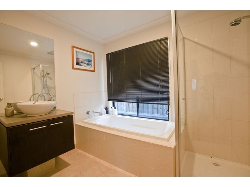 91 Bluemist Circuit, Lyndhurst VIC 3975