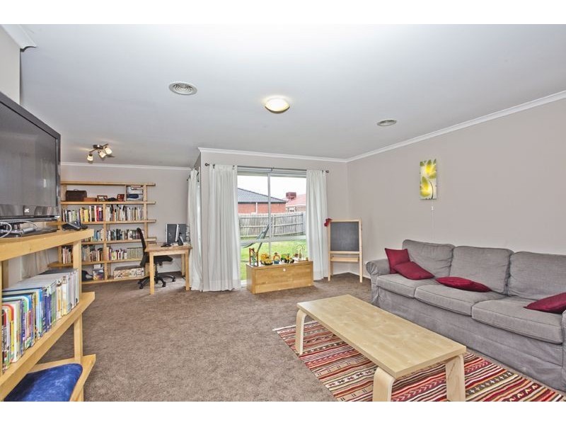 41 Middleham Close, Cranbourne VIC 3977