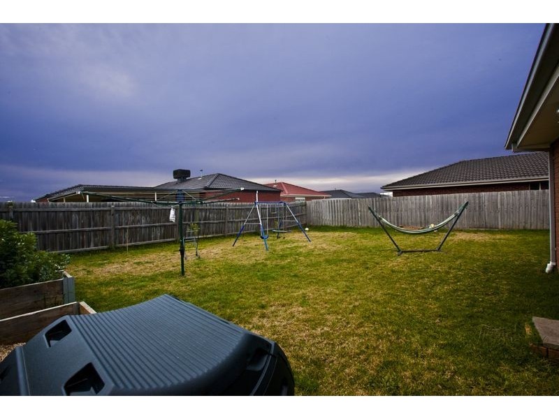 41 Middleham Close, Cranbourne VIC 3977
