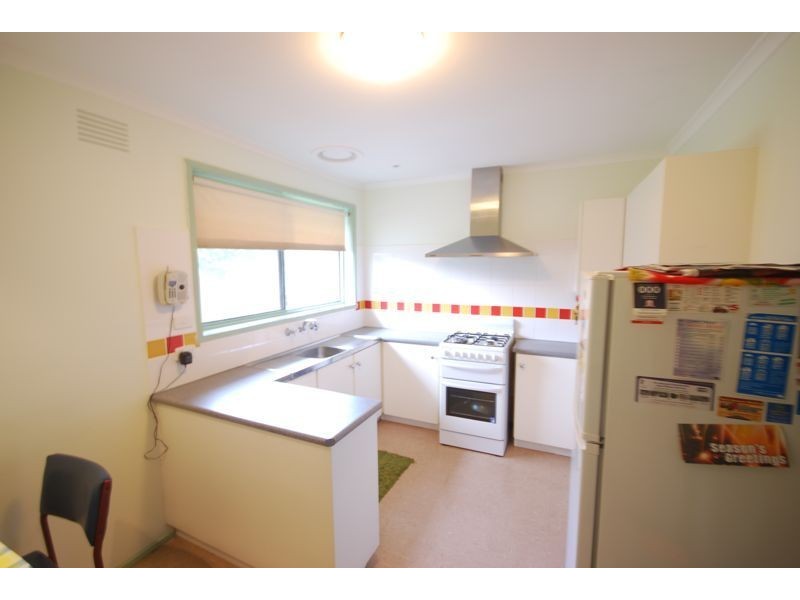 2/28 Latrobe Street, Cranbourne VIC 3977