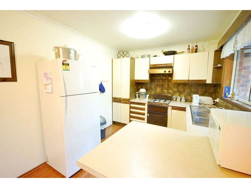 2/17 Fairfield Street, Cranbourne VIC 3977