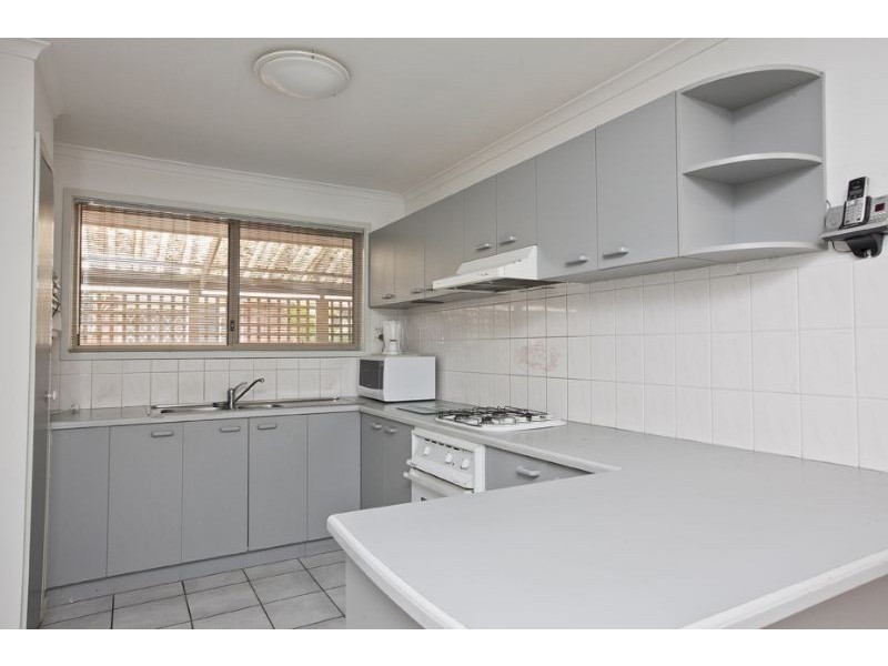 6 Allemby Drive, Cranbourne West VIC 3977