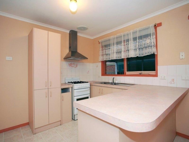 9 Celebration Court, Cranbourne West VIC 3977