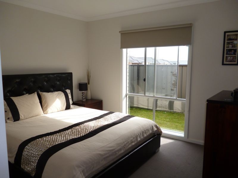 31 Connewara Crescent, Cranbourne East VIC 3977