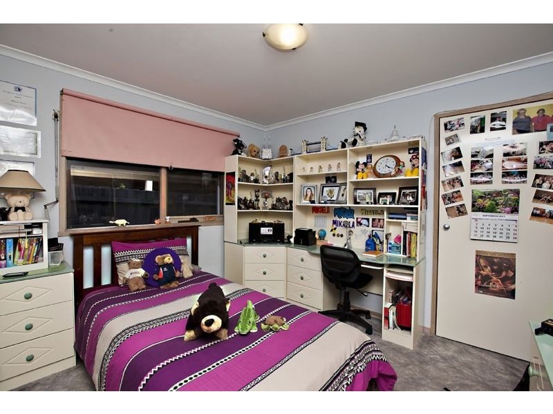 4 Kingsvale Court, Cranbourne VIC 3977