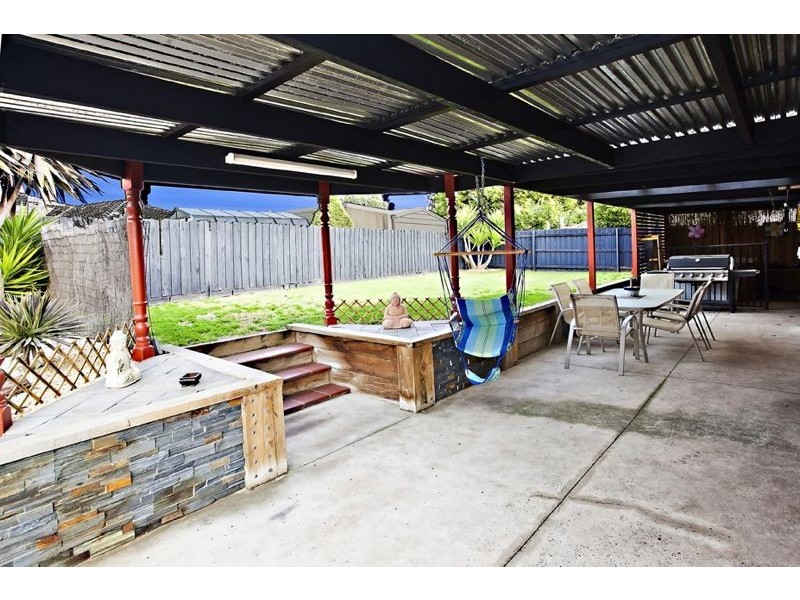 4 Kingsvale Court, Cranbourne VIC 3977