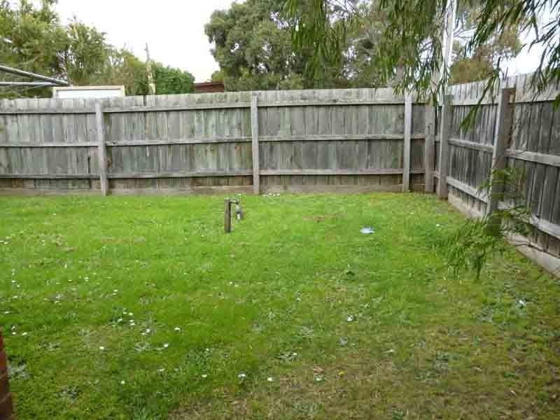 1/19 Bowen Street, Cranbourne VIC 3977