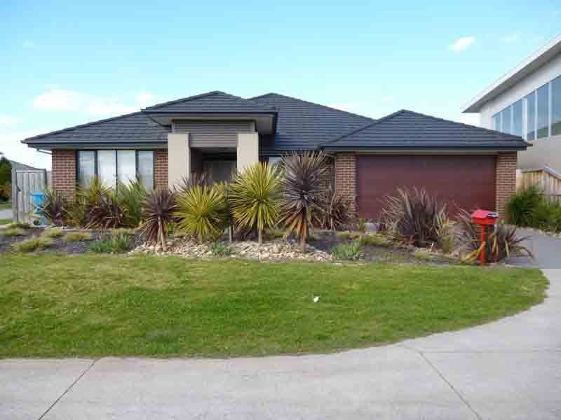 5 Hertford Court, Cranbourne North VIC 3977