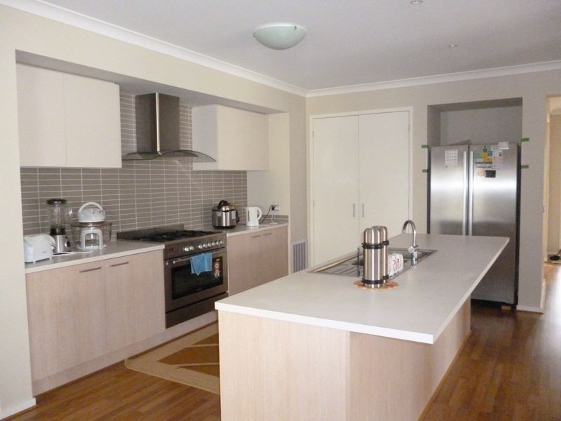 5 Hertford Court, Cranbourne North VIC 3977