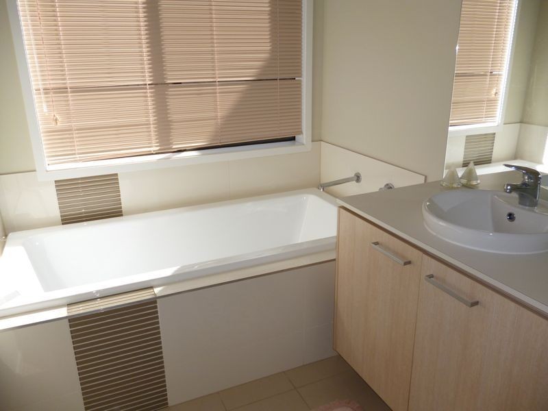 5 Hertford Court, Cranbourne North VIC 3977